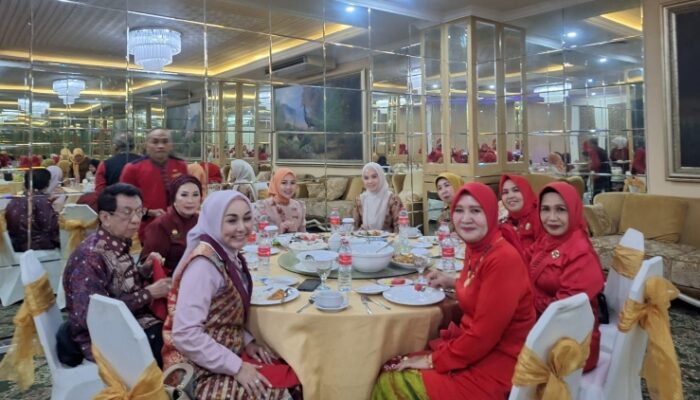 Pengukuhan Dewan Penasehat PWP Sumsel Lampung, Nurhasanah Dorong Pelestarian Budaya dan Ketahanan Keluarga