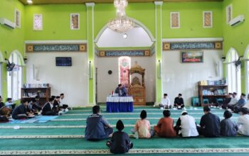 Sambut Tahun Baru Islam 1448 H, DKM Al Iman Gelar Donor Darah dan Pengajian Akbar