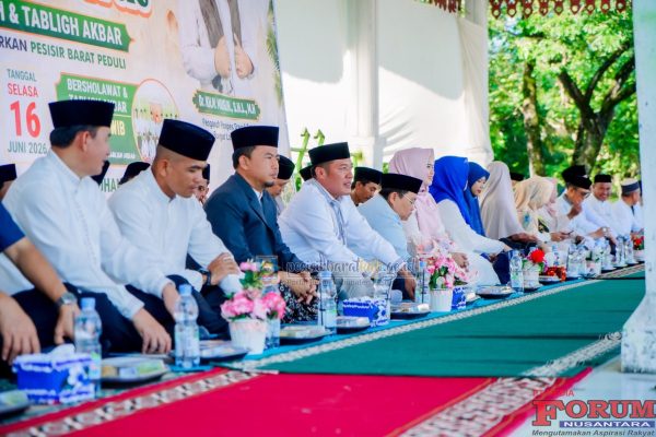 Ribuan Warga Meriahkan Pawai dan Tabligh Akbar Sambut Tahun Baru Islam di Pesisir Barat