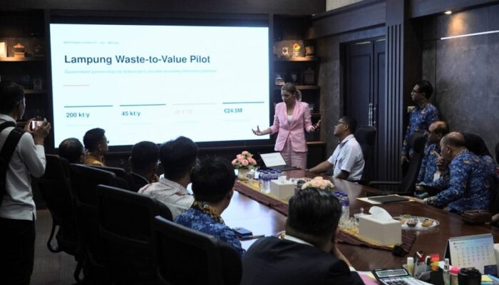 Gubernur Mirza Gandeng PT Nusantara Plastik Energi, Lampung Kembangkan Ekonomi Hijau Berkelanjutan
