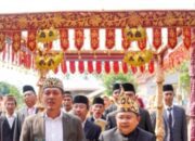 Pengukuhan Raja Setia Muda di Bangkunat Jadi Simbol Regenerasi Kepemimpinan Adat Sai Batin