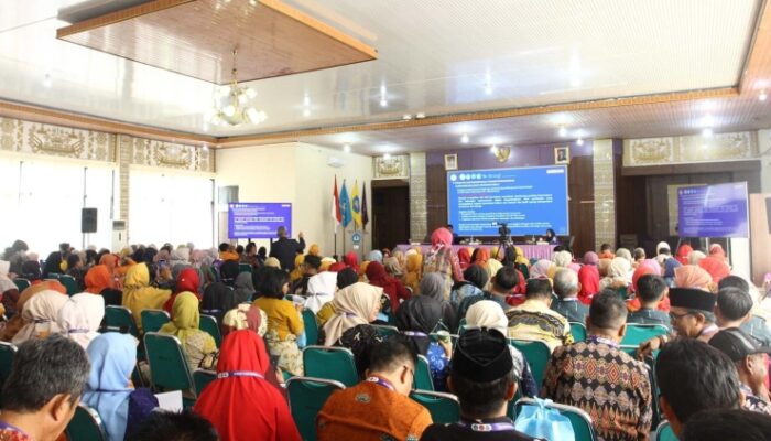 FKIP Unila Gandeng LKIP Gelar Pelatihan Kepemimpinan dan Karakter bagi Kepala Sekolah Tulang Bawang