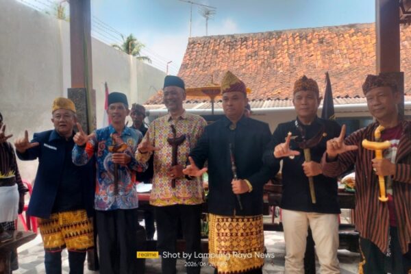 Rawat Tradisi dan Perekat Persaudaraan, Paguyuban Panji Sewu Sukses Gelar Jamasan Pusaka Nusantara