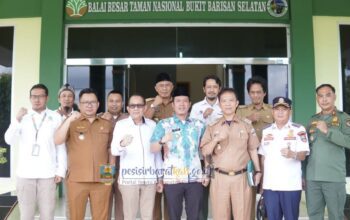 Pemkab Pesisir Barat dan TNBBS Teken Kerja Sama, Akses Way Haru Segera Ditingkatkan